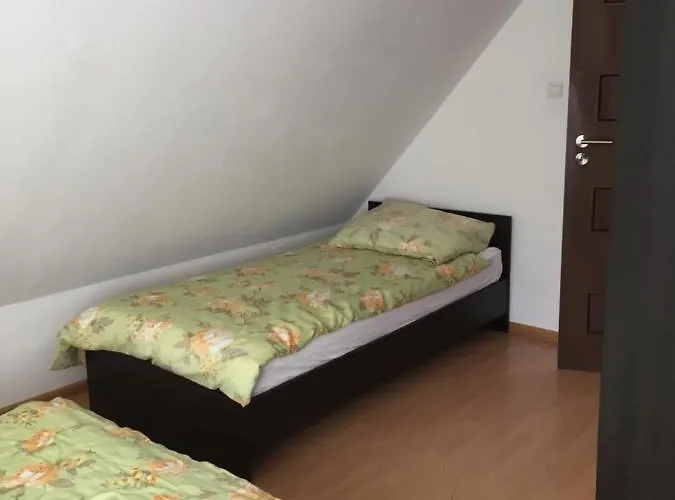 Bialy Dwor Kostrzyca