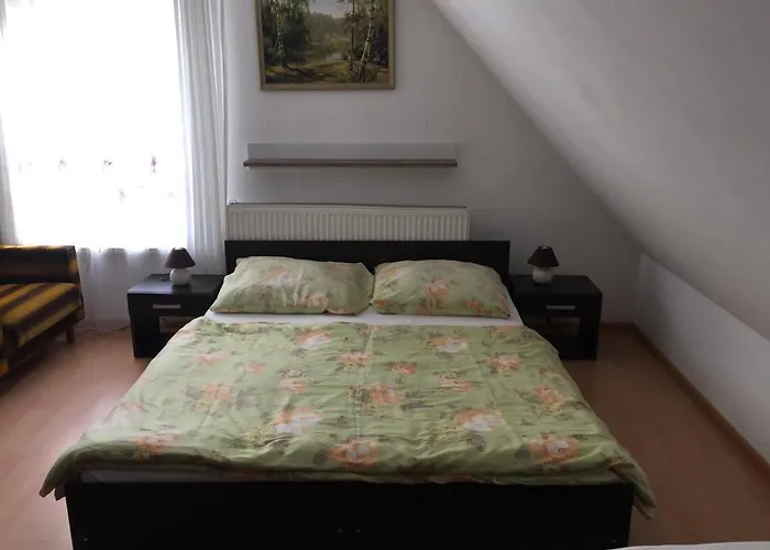 Bialy Dwor Фермерский дом Kostrzyca